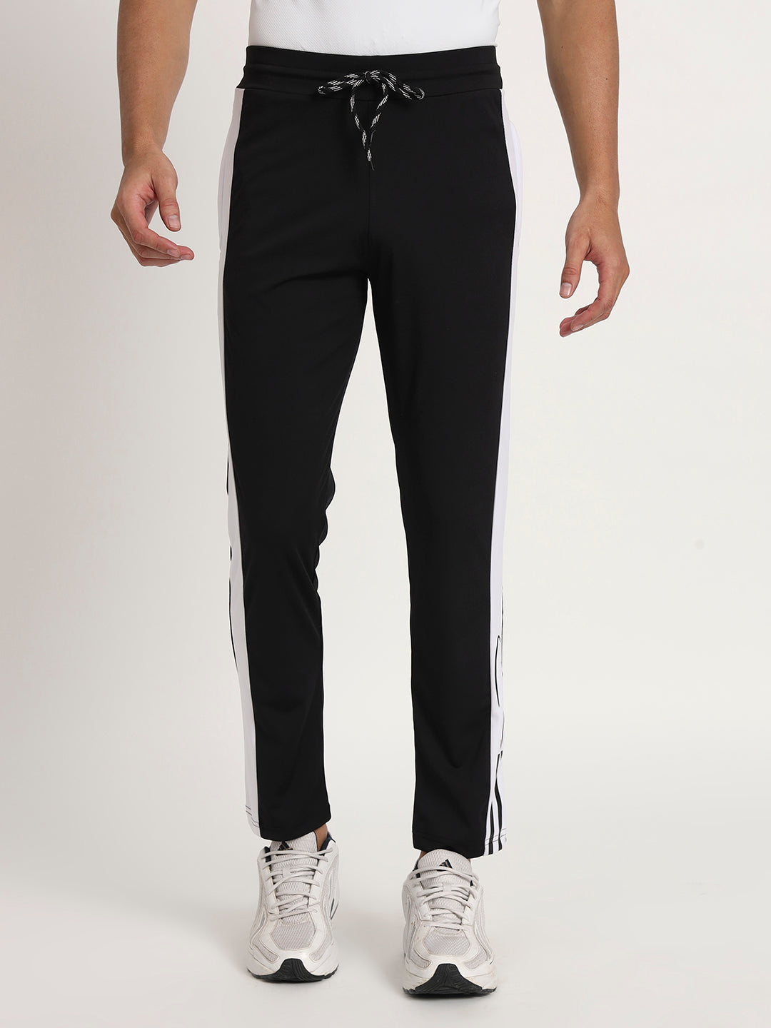 Men Striped Colour-block 4 Way Lycra Track Pant
