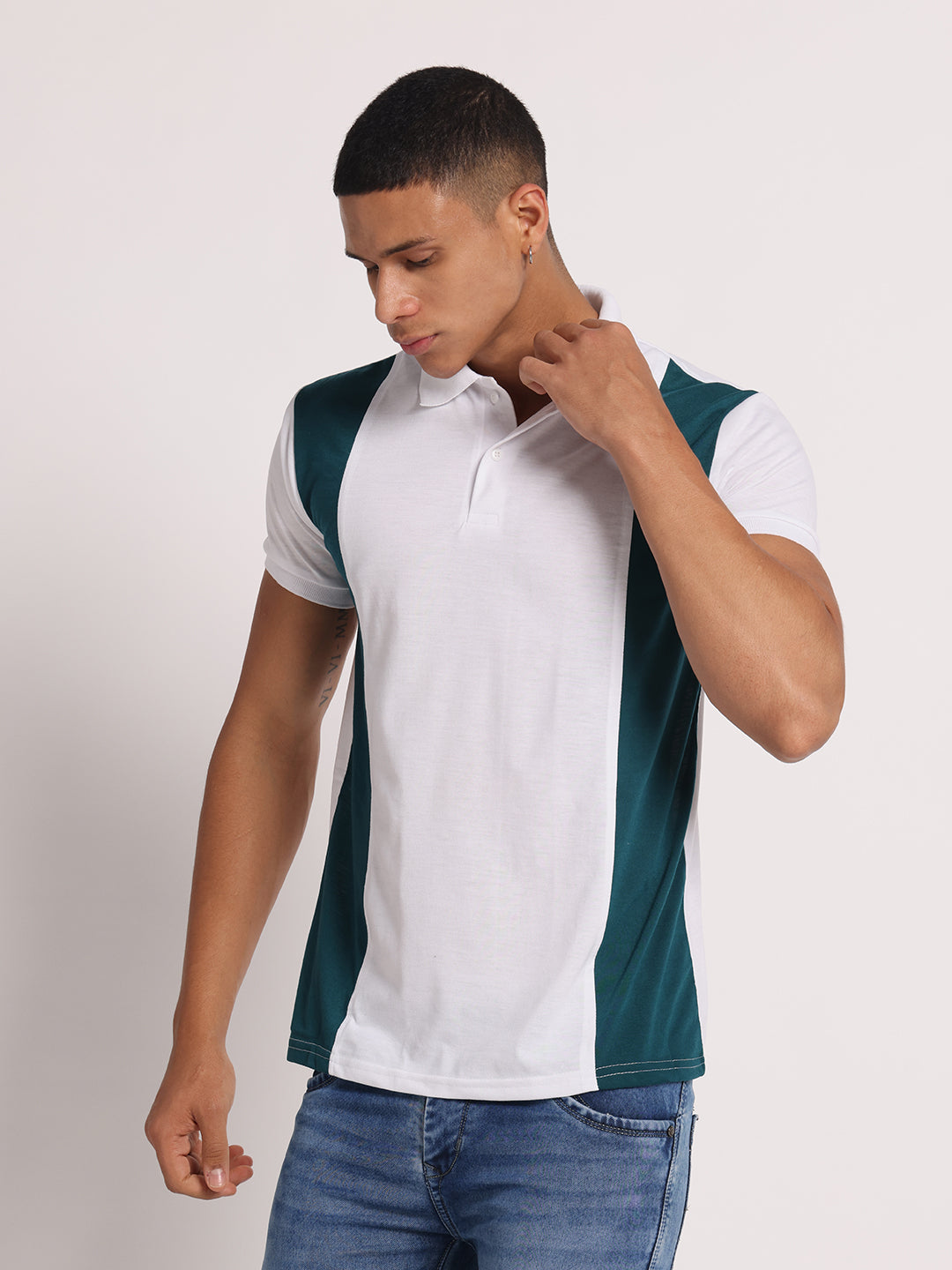 Men Colourblock Slim Fit Polo T-Shirt