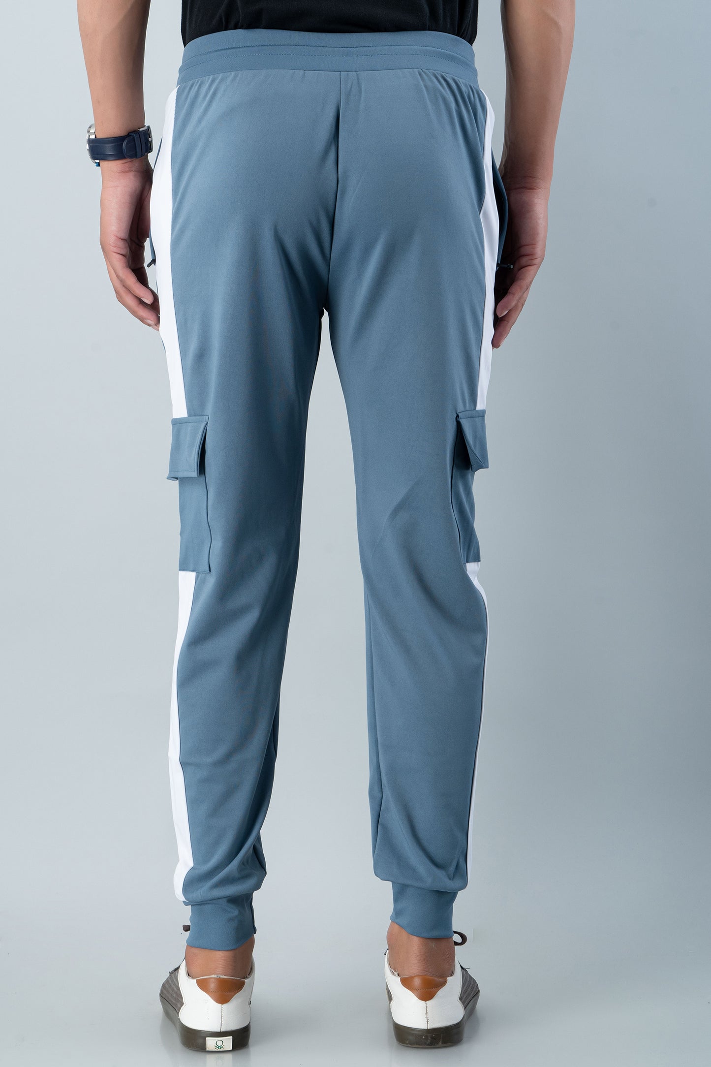 Men Relaxed Mid-Rise Regular Fit Cotton 4-Pocket Lycra Jogger