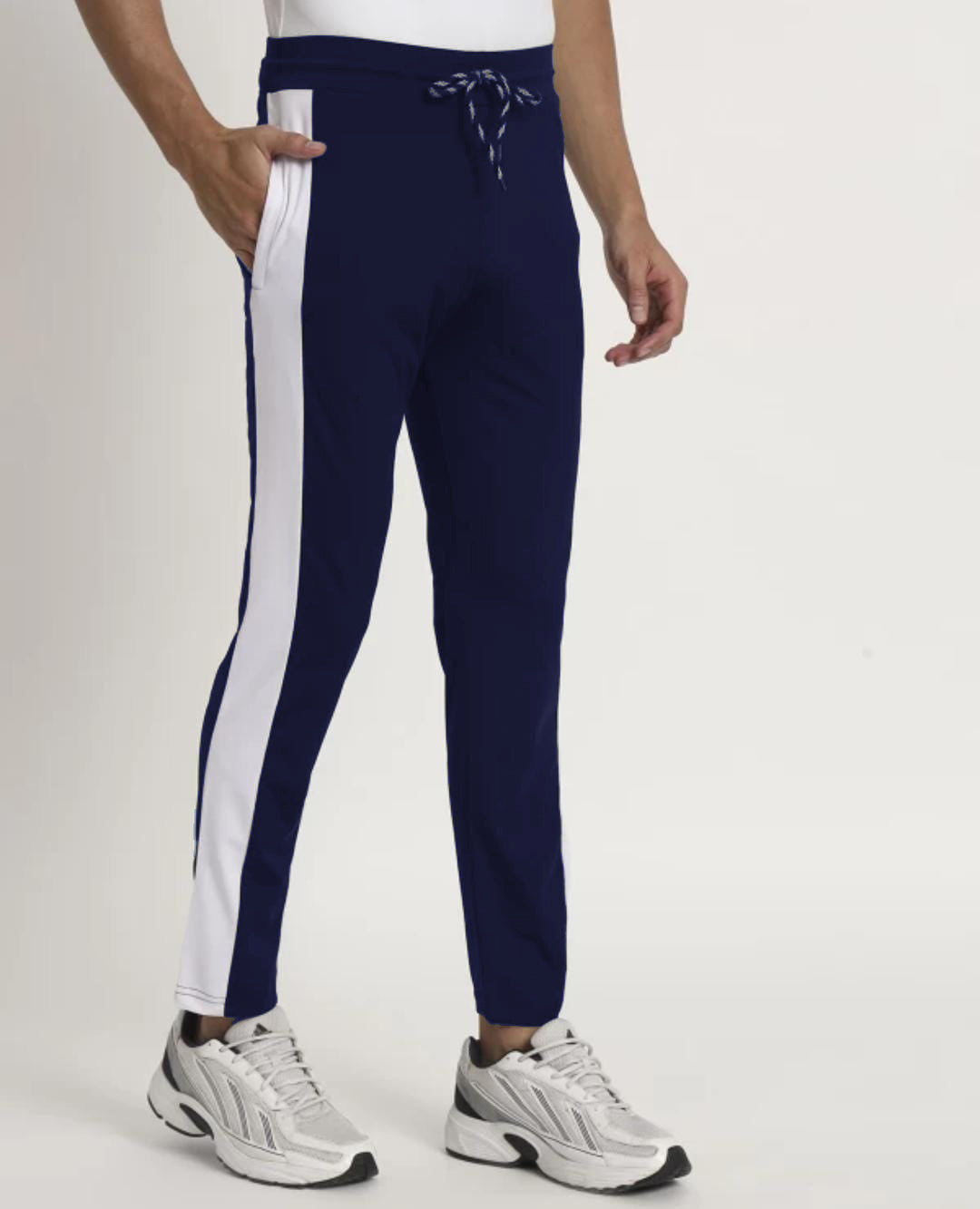 Men Striped Colour-block 4 Way Lycra Track Pant