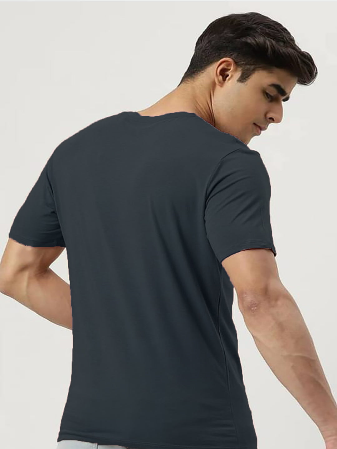 Men Regular Fit Round-Neck T-Shirt