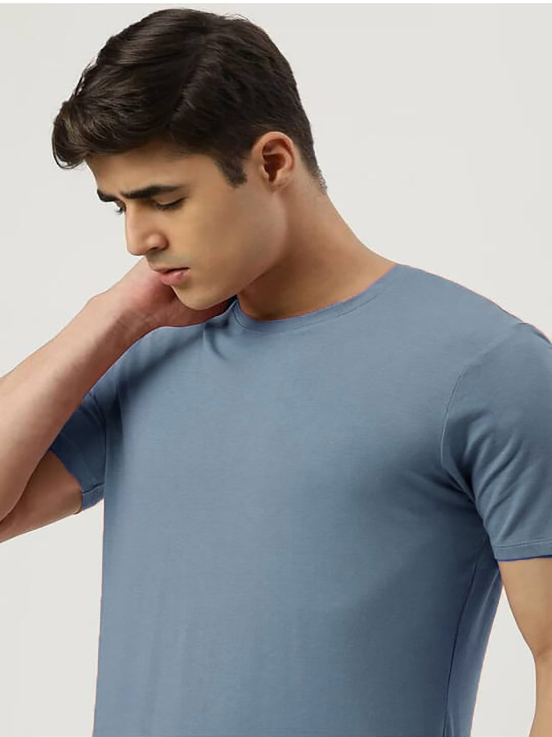 Men Regular Fit Round-Neck T-Shirt